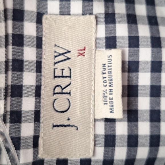 F mens J Crew casual long sleeve button down shirt size XL.  Like New - Picture 2 of 3